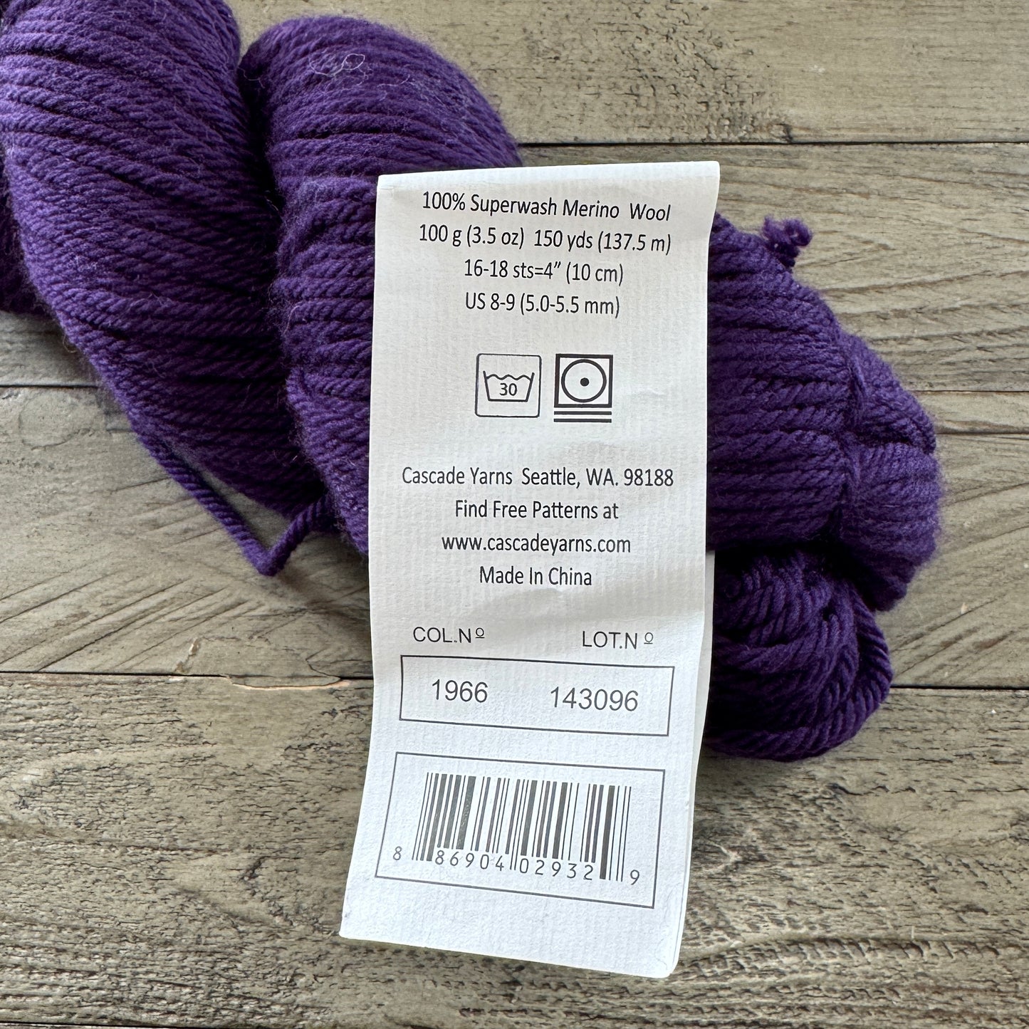 Cascade 220 Yarn | Aran Weight Yarn