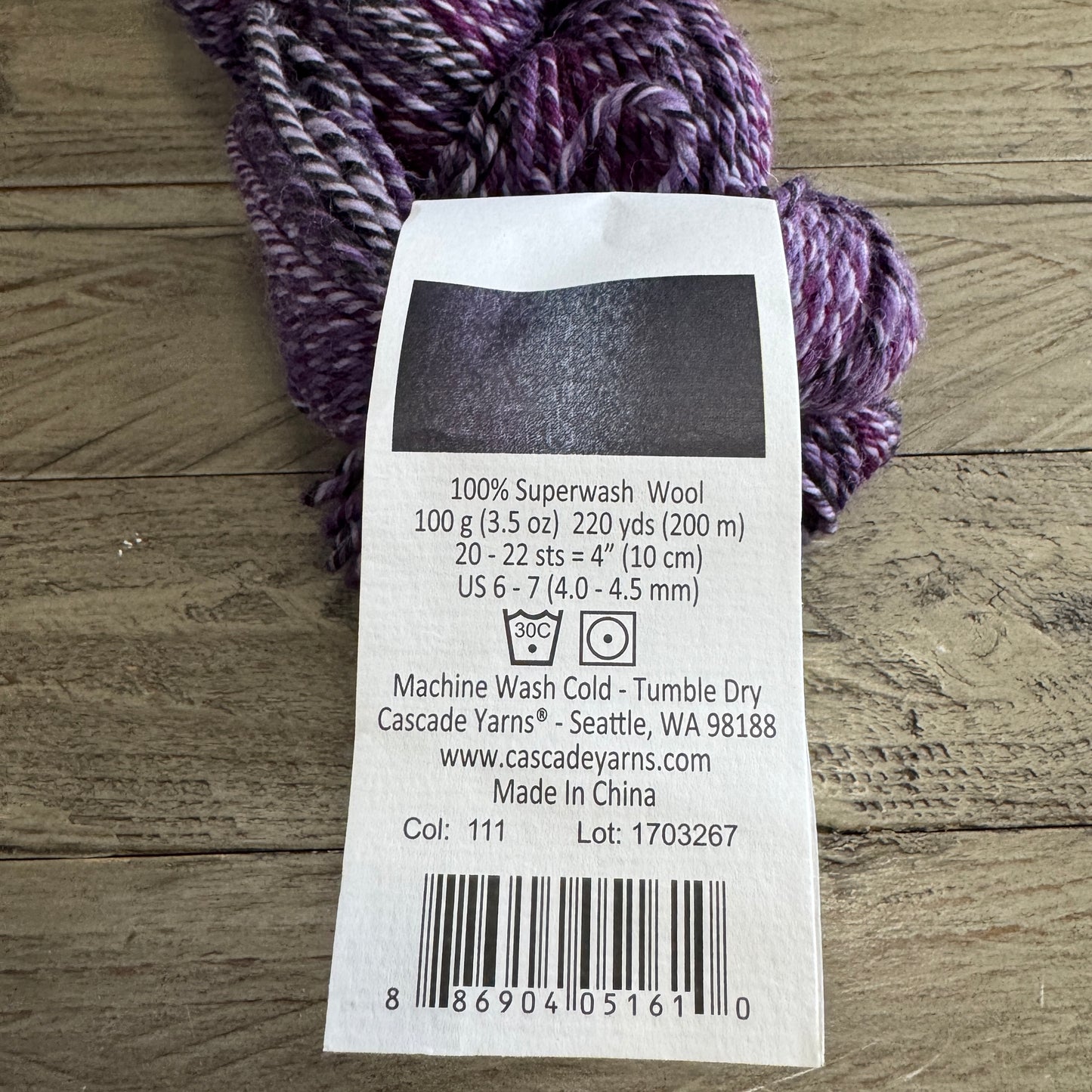 Cascade 220 Superwash Wave Yarn | Worsted Weight Yarn