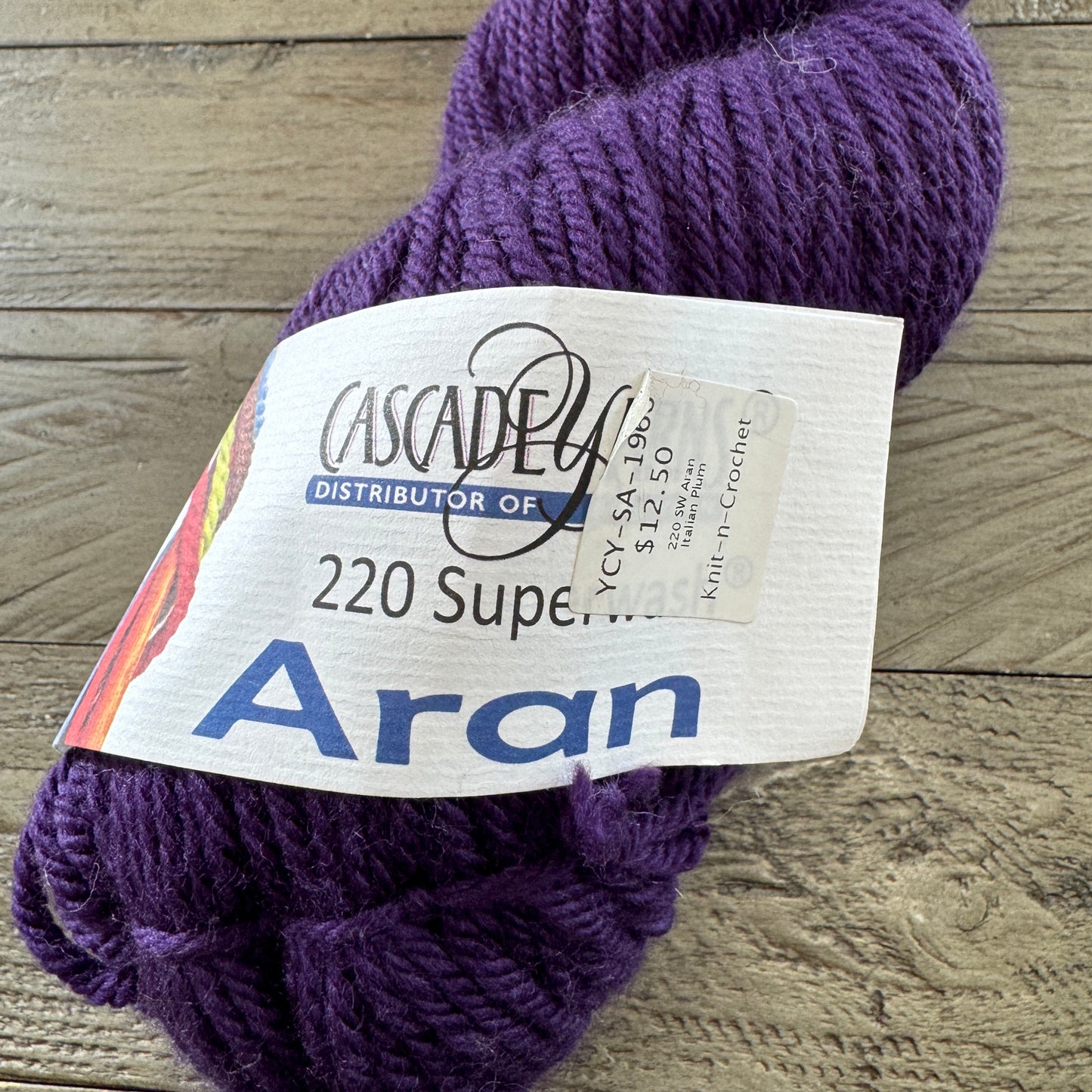 Cascade 220 Yarn | Aran Weight Yarn