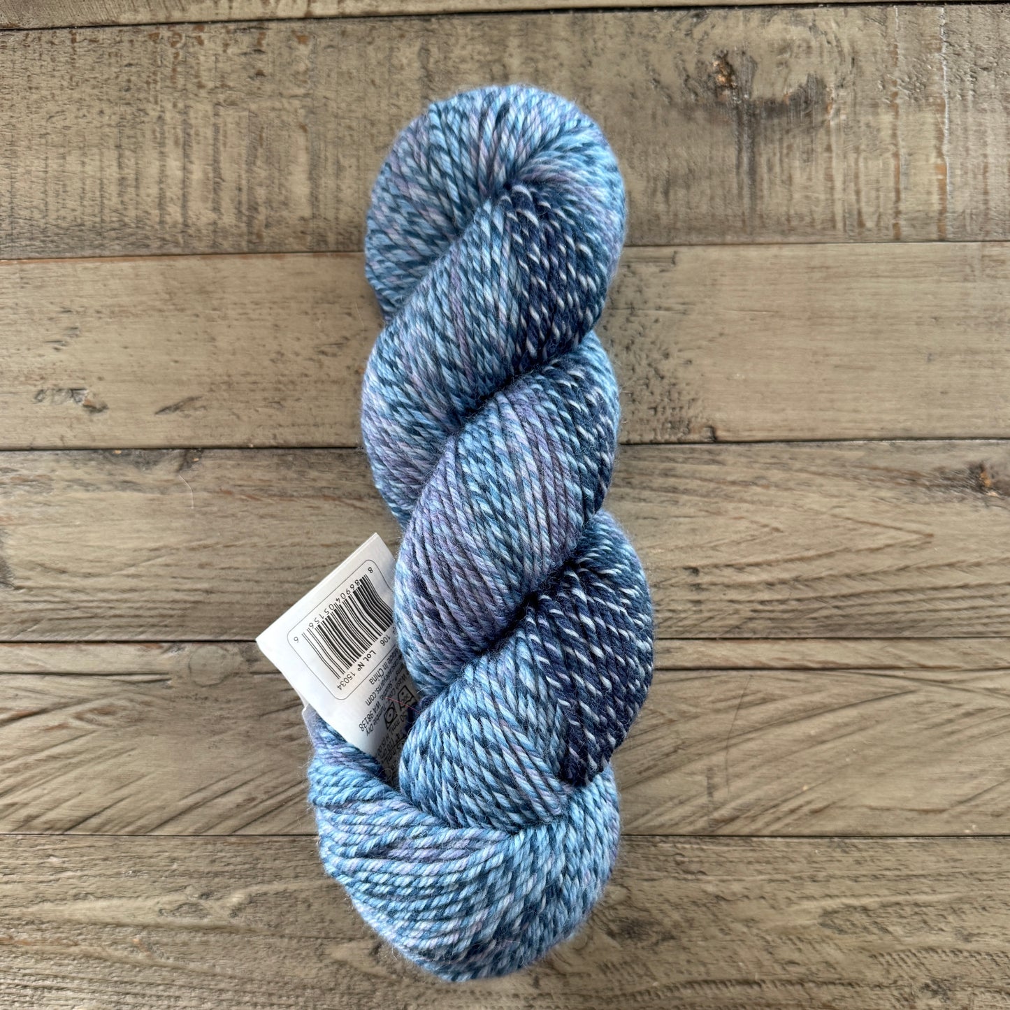 Cascade 220 Superwash Wave Yarn | Worsted Weight Yarn